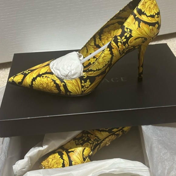 Versace Barocco heels - Picture 8 of 11